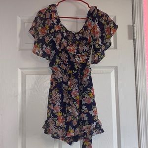 Nana macs romper size medium